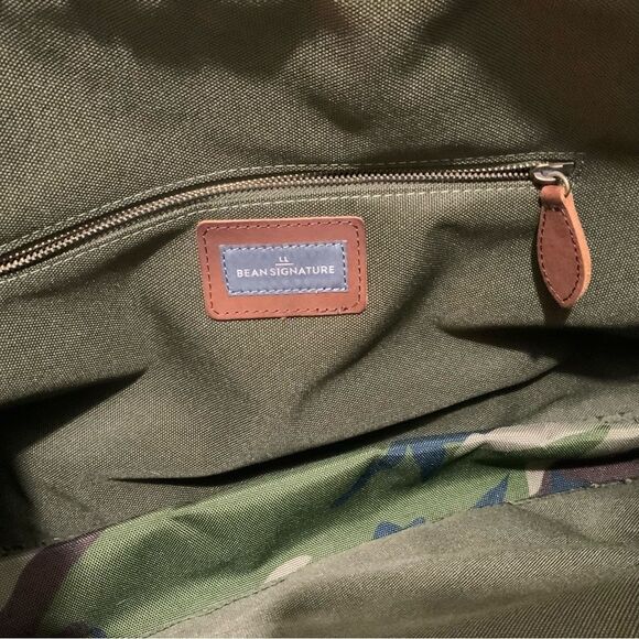 LL BEAN KHAKI CANVAS BROWN LEATHER 18" OVERNIGHT DUFFLE/SHOULDER BAG / C… - Picture 4 of 15